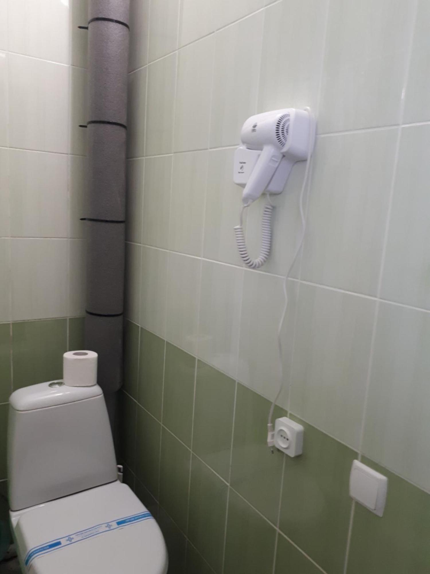 Hotel Gostynnyi Dvir Sharhorod Exteriér fotografie